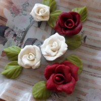 Making almond paste (marzipan) roses and leaves