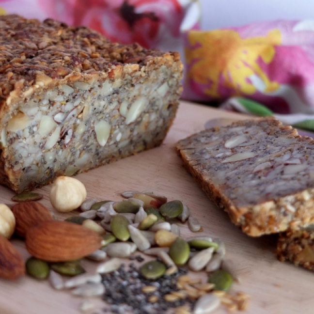 Gluten-free superfood seeds and nut bread