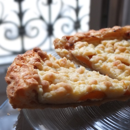 Apricot streusel tart with puff pastry