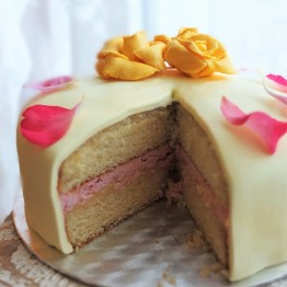 Lemon drizzle and rapsberry layer cake