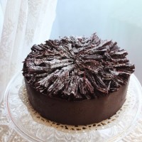 La Feuille d'Automne recipe!  Lenôtre's classic dark chocolate mousse and meringue cake
