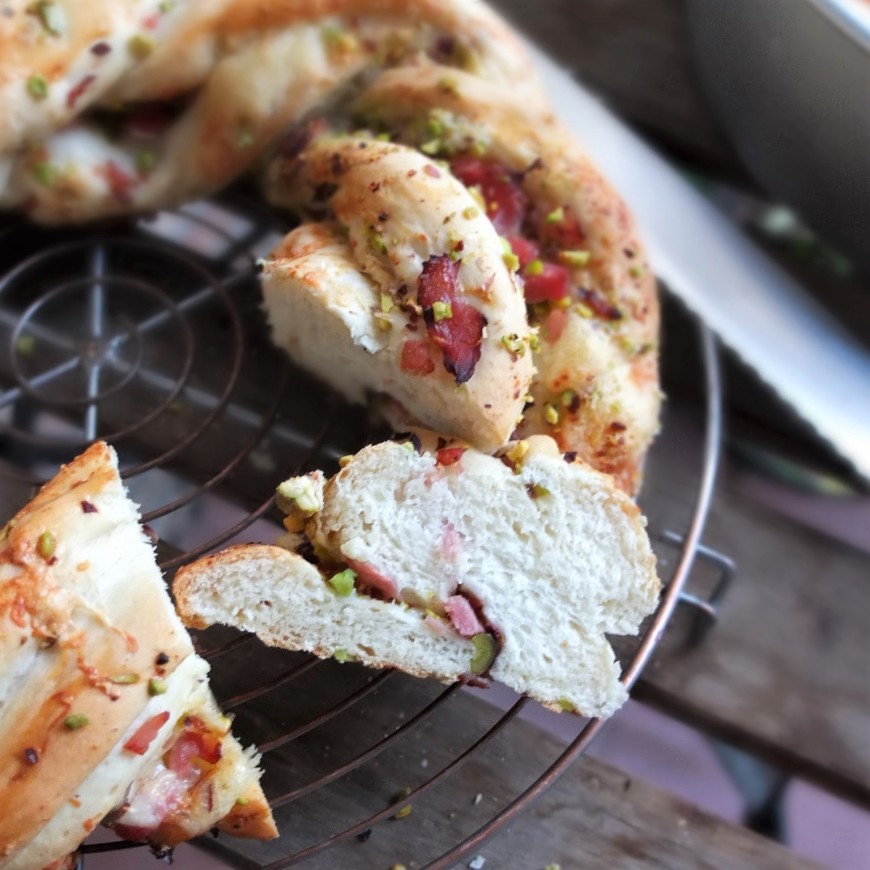 Ham, cheese and pistachio bread wreath