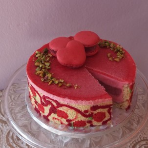 Ultra raspberry cloud mousse cake