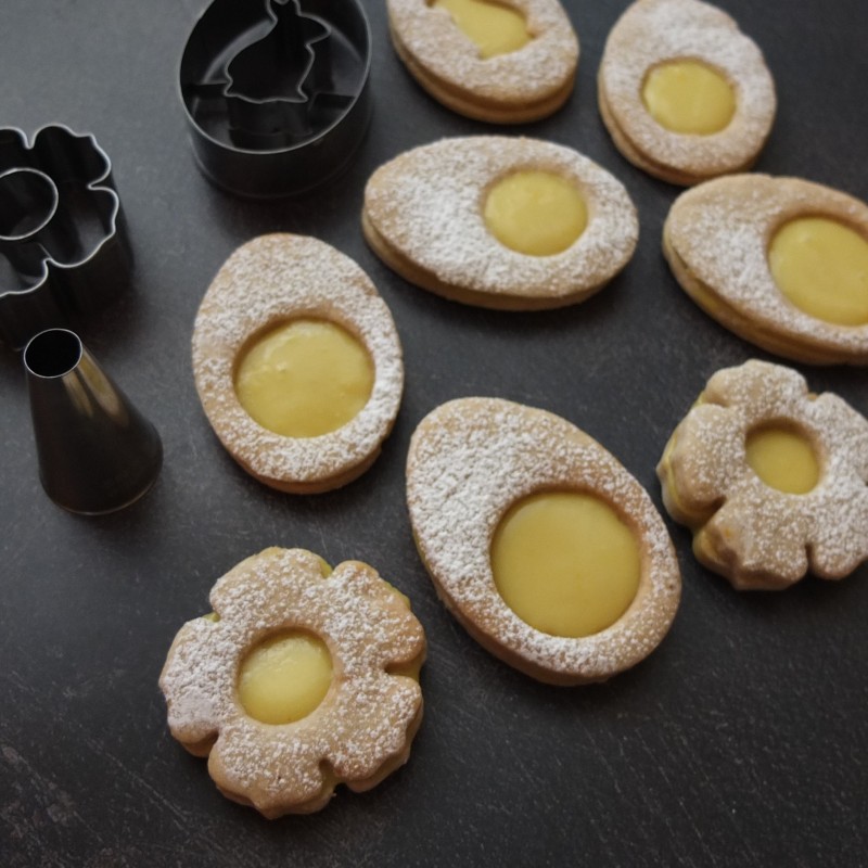 Vegan maple syrup lemon curd Easter biscuits (cookies)